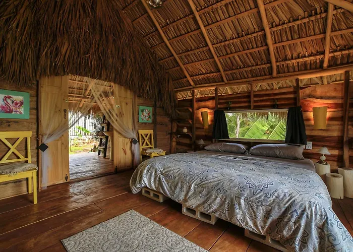 Flor Y Bambu Hotel 3*