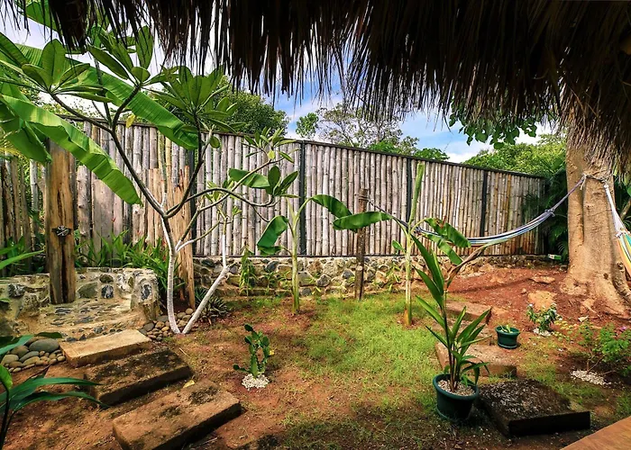 Flor Y Bambu Hotel Playa Grande