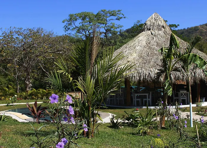 Flor Y Bambu Hotel Playa Grande